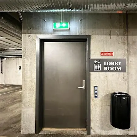 Modern In In Out טריסיל